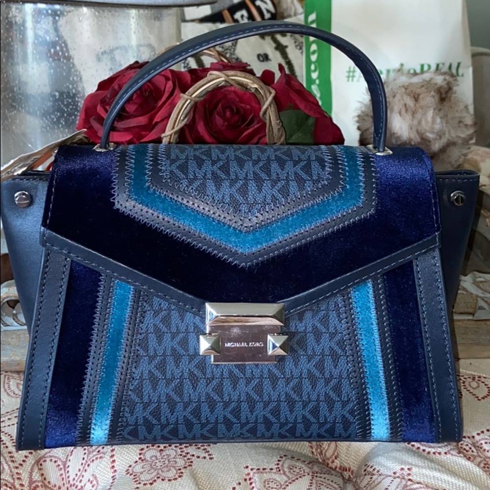 Whitney Michael Kors Handbag🦋